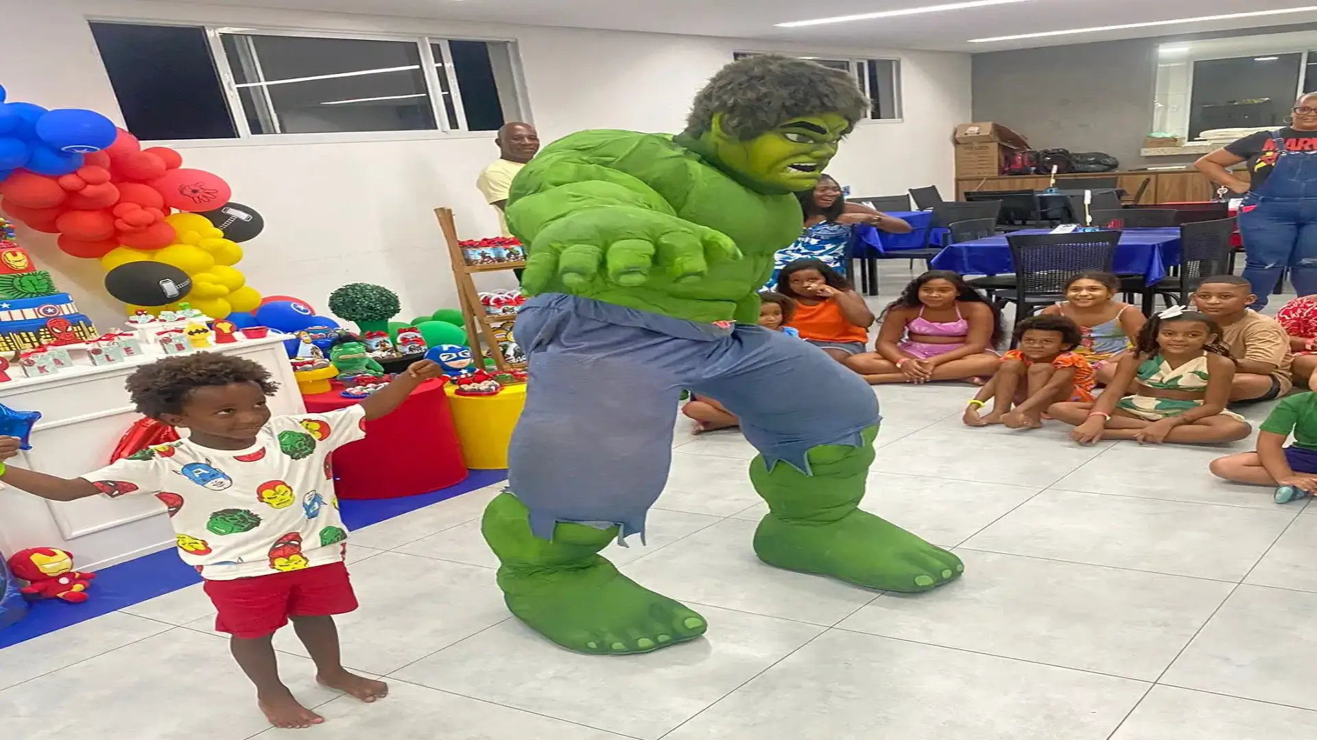 O Hulk Pode Dar Aquela Força Na Sua Inauguração